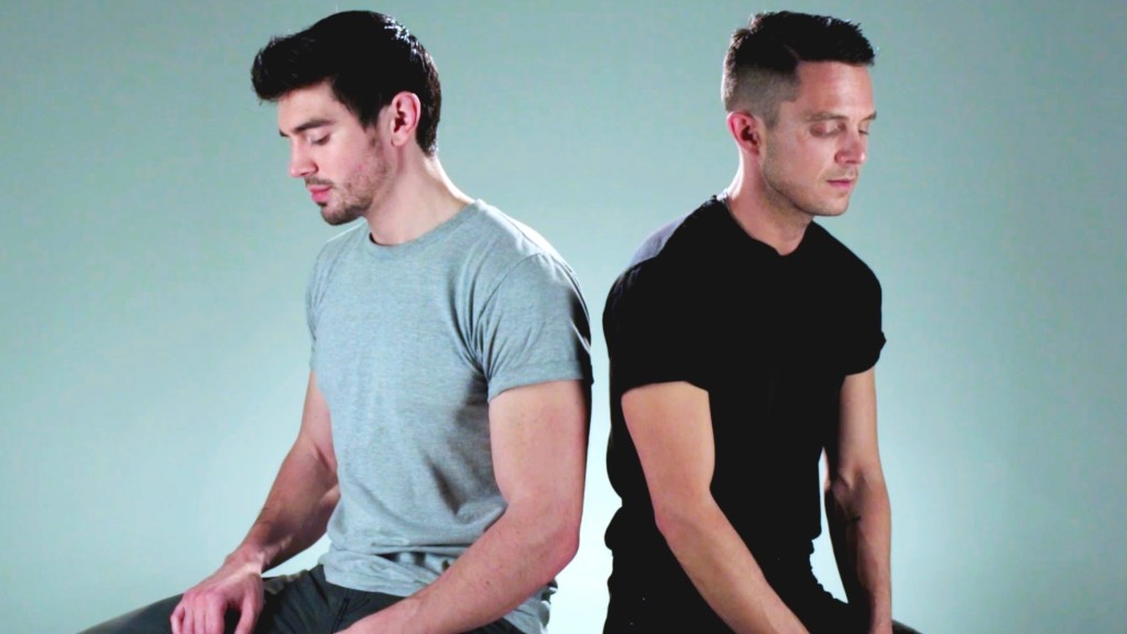 Lovesick Eli Lieb ‘Looks Away’ with Steve Grand