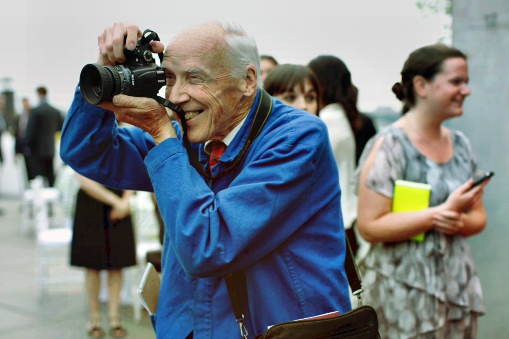 Legendary photographer Bill Cunningham dies.