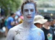 Nude Models become Living Art