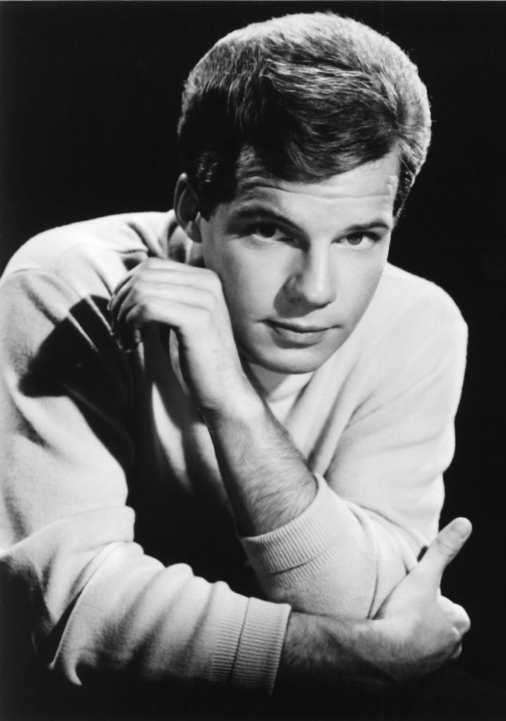 1960’s Teenage Heartthrob Bobby Vee dies aged 73.