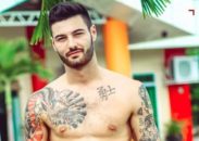 Mr UK strips off to get a Date.  NSFW