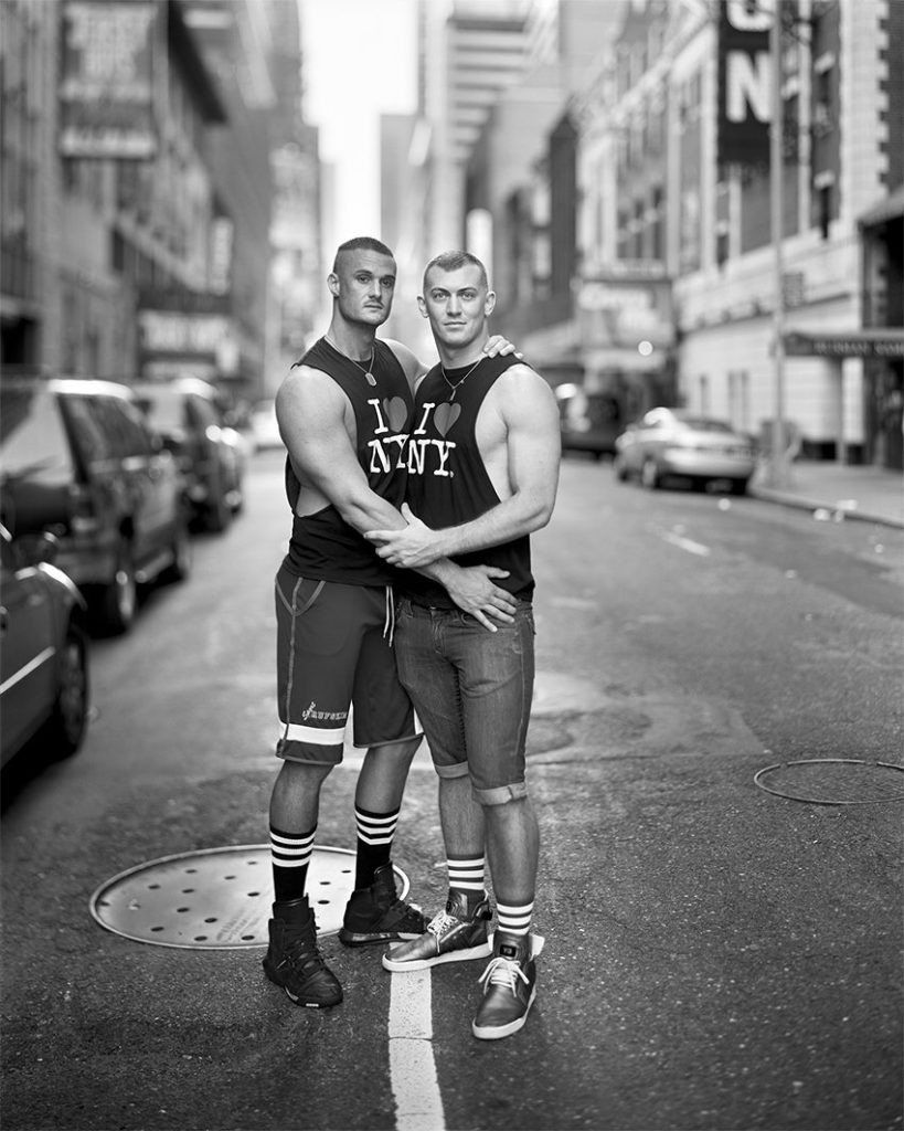 Manhattan Sunday : Clubbers going home