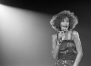 Whitney : Can I Be Me