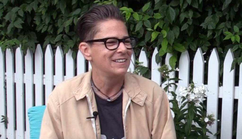 Julie Wheeler : The Total Package