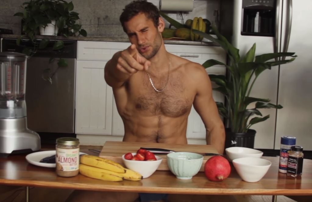Bananas + Blender + Bulge = Breakfast