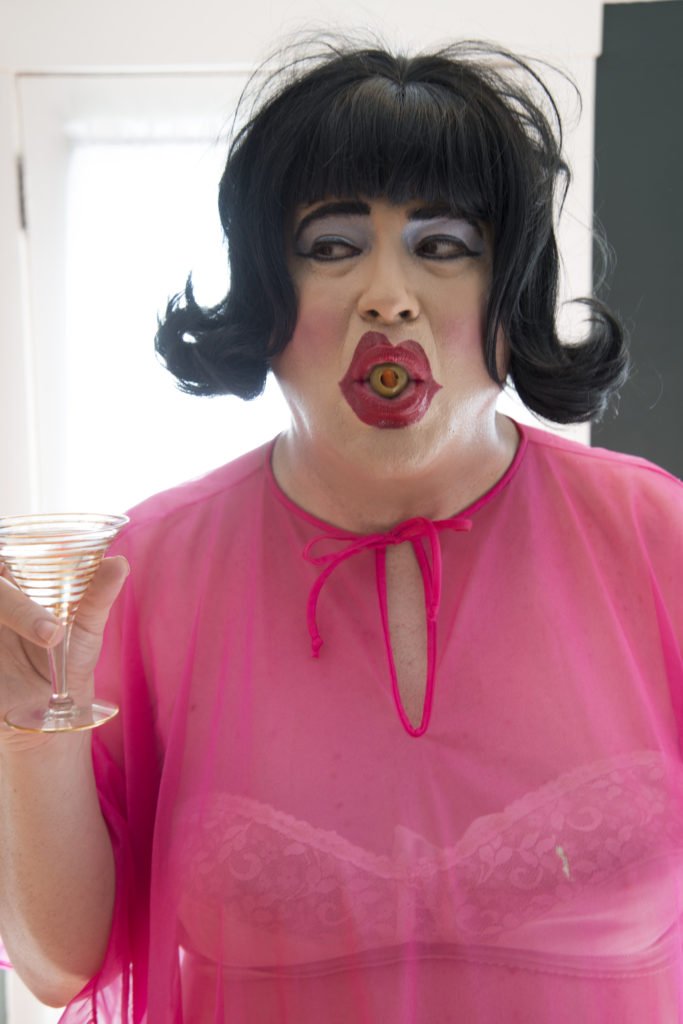 DINA MARTINA: CRÈME DE LE DREGS