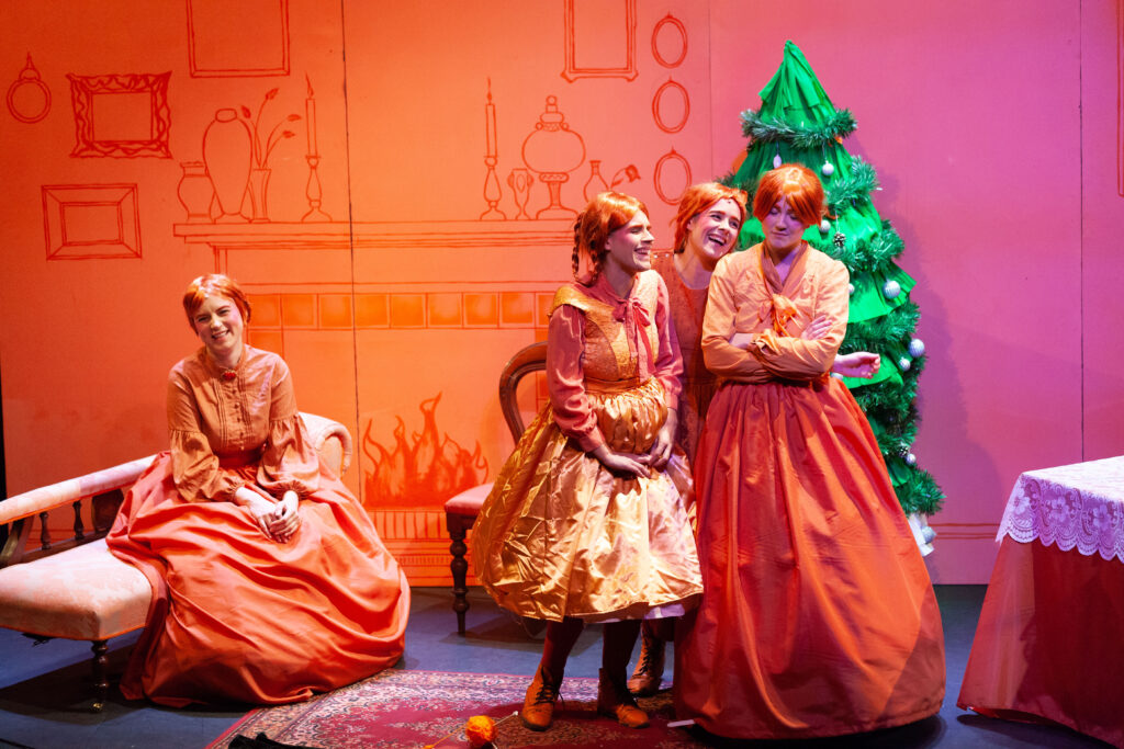 Queerguru’s Jonny Ward reviews FIGS IN WIGS in Little Wimmin