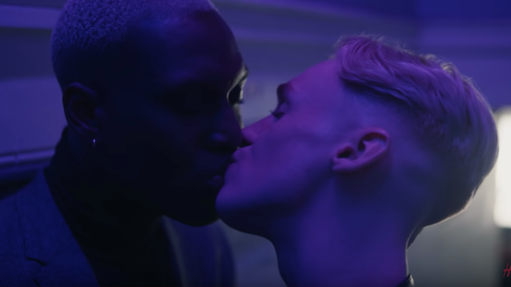 Kissing our way through a Queer Christmas
