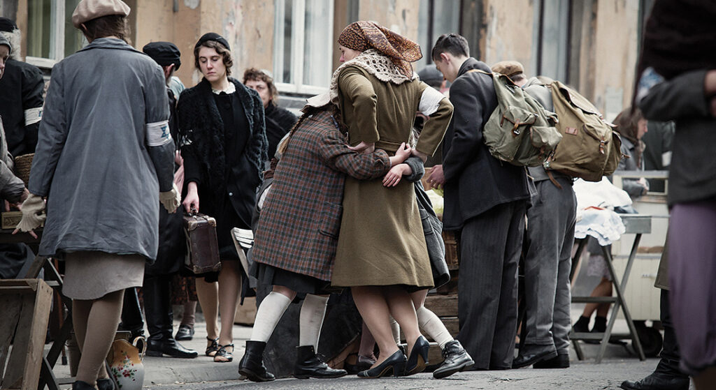 Who Will Write Our History : the real story of the Warsaw Ghetto