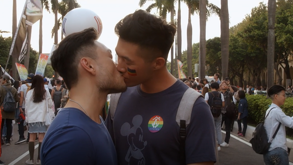 QUEER EAST : 4 Asian Queer Films Streaming FREE