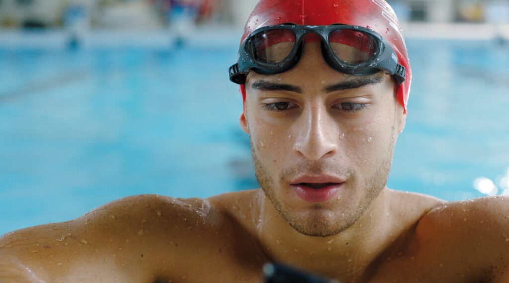 Beyto : the coming-of-age story of a closeted gay immigrant stuck between two worlds