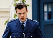 Harry Styles comes out as gay  …… well, in the movies anyway