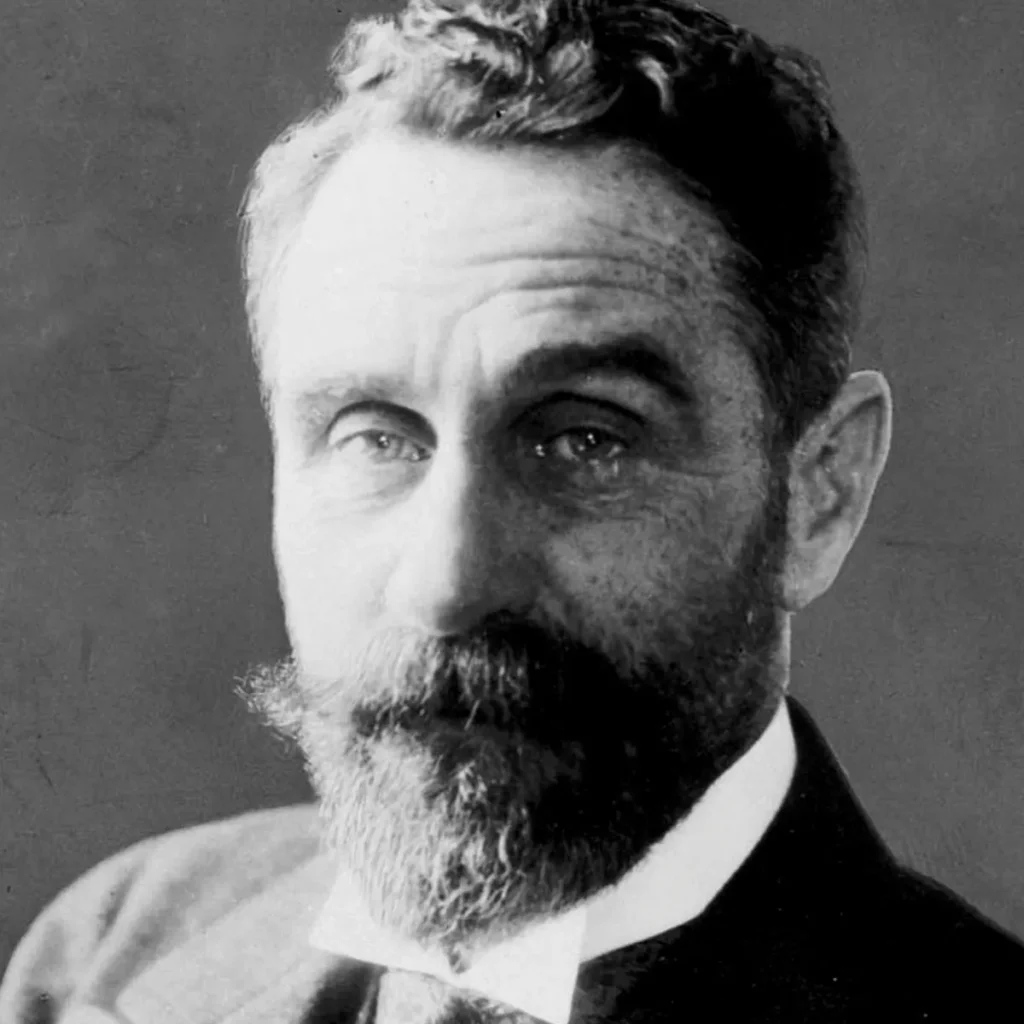 Roger Casement : a gay Irish martyr or victim of a British forgery?