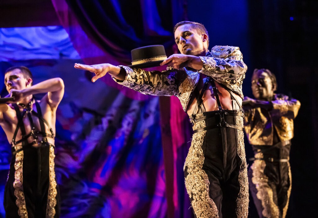 Queerguru’s Andrew Hebden’s ✩✩✩✩✩ review of ARLENE PHILLIP’s THE HOUSE OF FLAMENKA