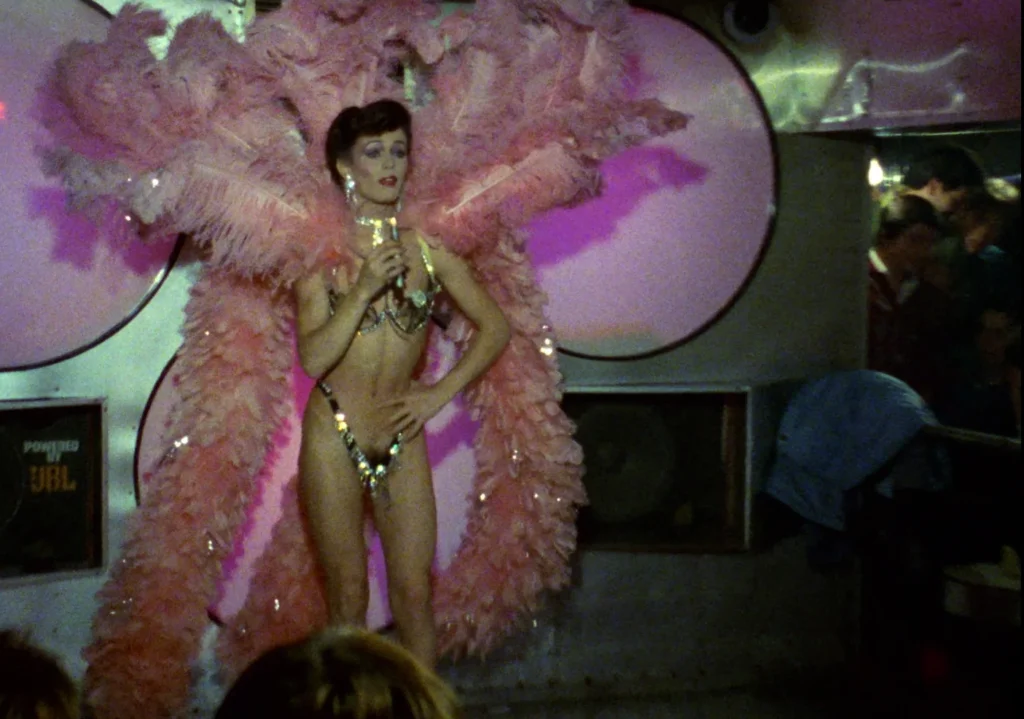 Queerguru’s José Mayorga reviews the re-released ‘Dressed in Blue (Vestida de Azul)’ a landmark transgender film from 1983