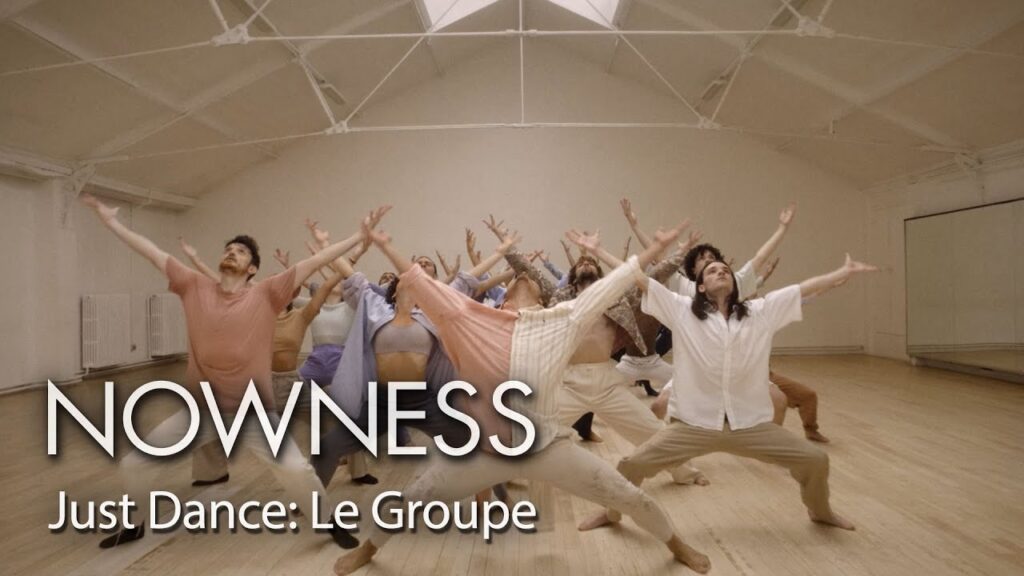 Just Dance: Le Groupe : an en masse freakout