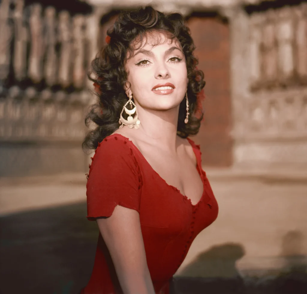 GIna Lollobrigida fabulous Italian movie star from the golden age of Hollywood dies