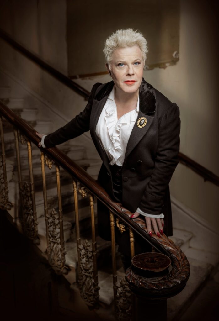 Queerguru’s Andrew Hebden’s ★★★★★ review of Eddie Izzard’s spellbinding GREAT EXPECTATIONS