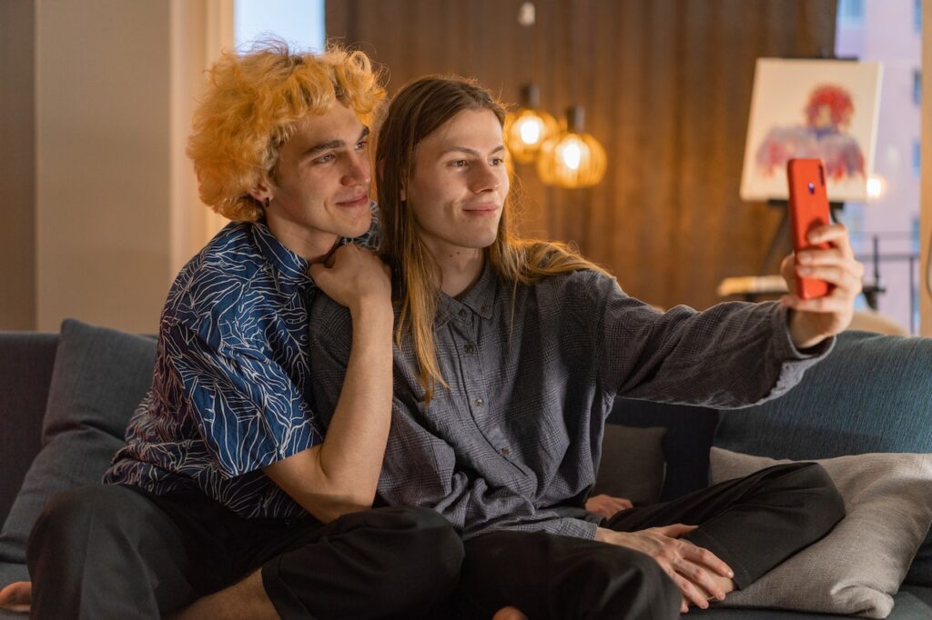 Queerguru’s Peter Minkoff and ‘Thriving as LGBTQ Content Creators: Tips for Impact and Success’