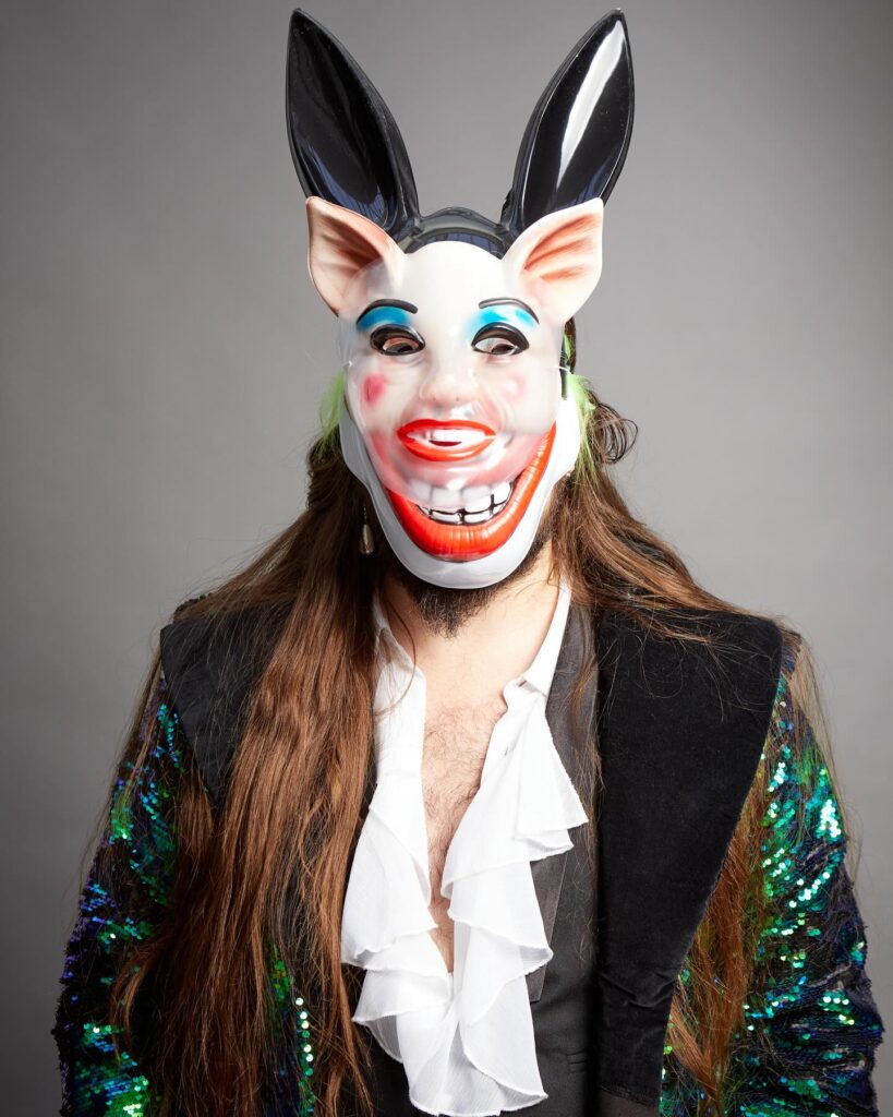 The ‘intrusive chanteuse” Adam Perchard  brings BUNBURYING (The Importance of Being Dr Adam Perchard) to CRAZY COQS London