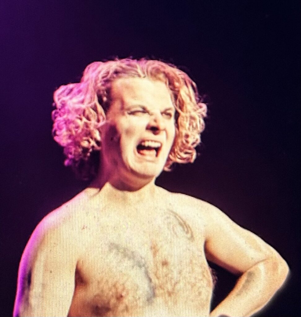 Queerguru’s Ris Fatah reviews YOU ARE GOING TO DIE, the naked Adam Scott-Rowley’s ‘intense, very entertaining’ analysis of existential anxiety.