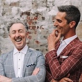 Comedy’s Odd Gay Couple Alan Cumming + Ari Shapiro star in ‘Och & Oy! A Considered Cabaret”