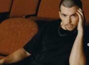 Bridgerton heartthrob  LUKE NEWTON  is about to make his off-Broadway debut starring in ‘HOUSE OF McQUEEN’