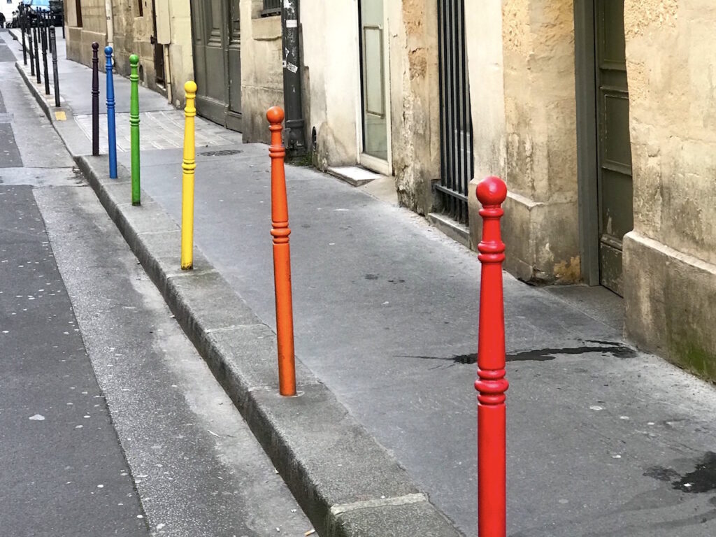 Queer Walks Aound The Globe  1 :  Dublin, Paris, New York and London