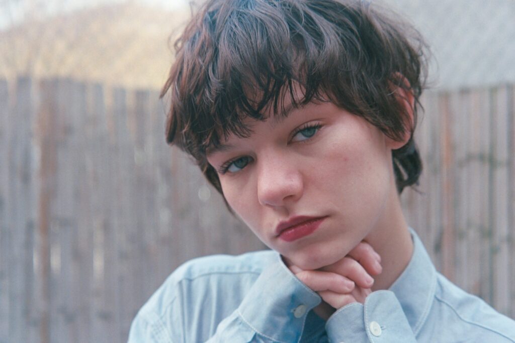 Queerguru’s Peter Minkoff  tells “How Hairstyles Can Help You Embrace Androgyny”