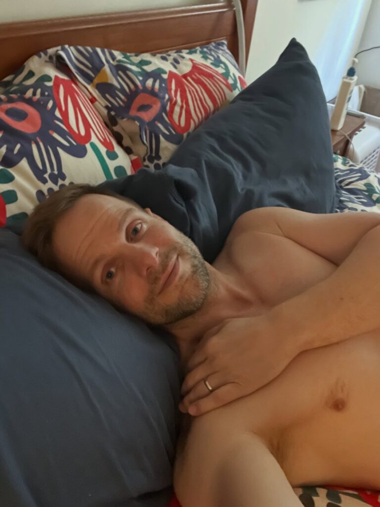 TOM GOSS says ‘send my new video to someone who you’re glad is out of your life’…..