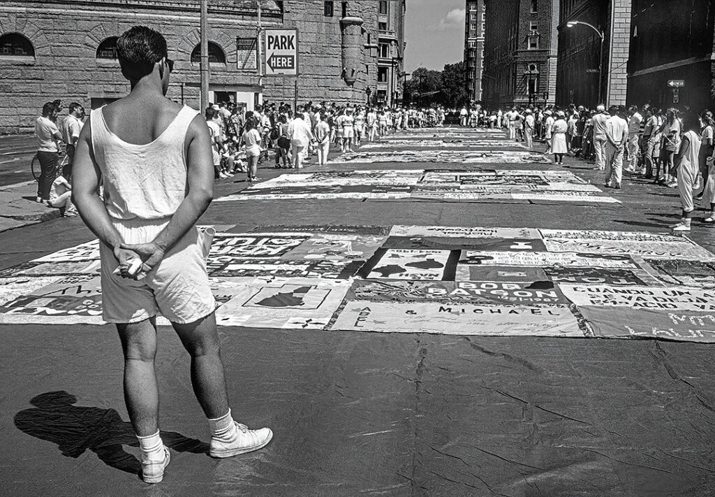 Remembering the rabbis who comforted gay Jews at the height of the AIDS crisis : by Robb Layne