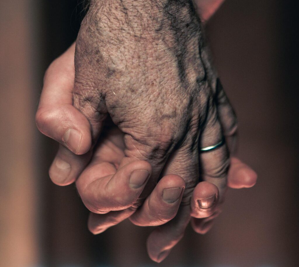 Queerguru’s Jose Mayorgas reviews GERONTO an award-winnng short film about sharing