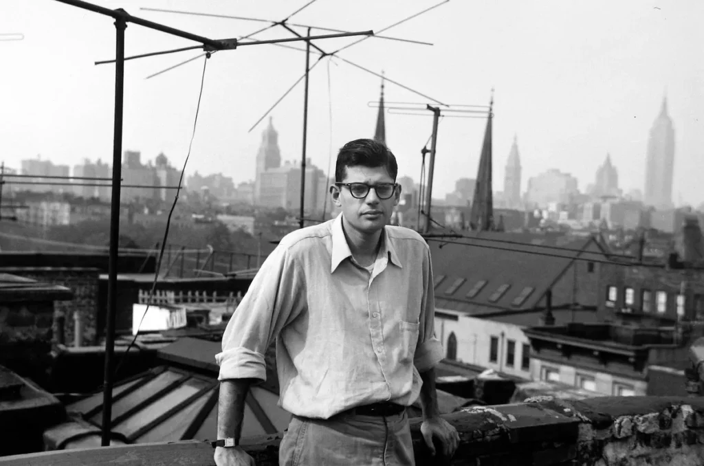 ‘Allen Ginsberg and Vivian Maier: Notes from the Margins’ @ the Howard Greenberg Gallery in New York :  TOTALLY UNMISSABLE